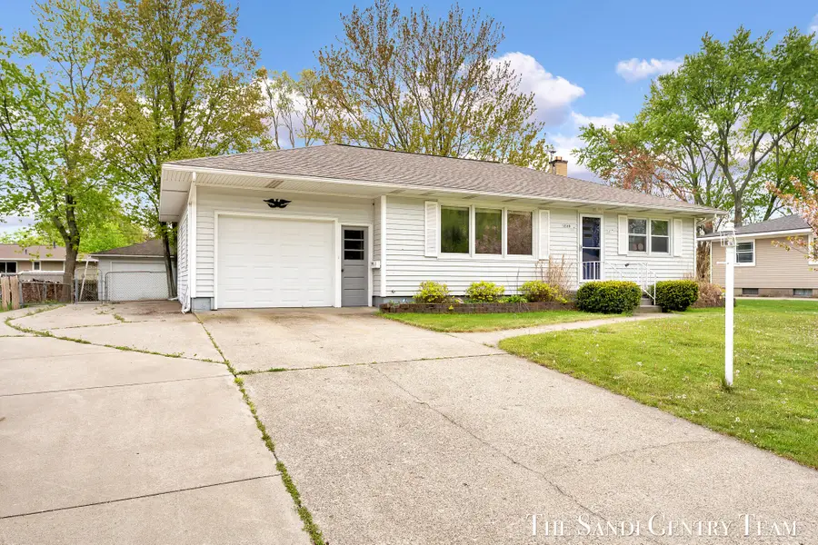 1230 Marion Avenue, Grand Haven, MI 49417 - #2