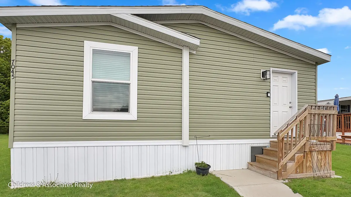 7045 Shamley Avenue Ne, Belmont, MI 49306 - #1