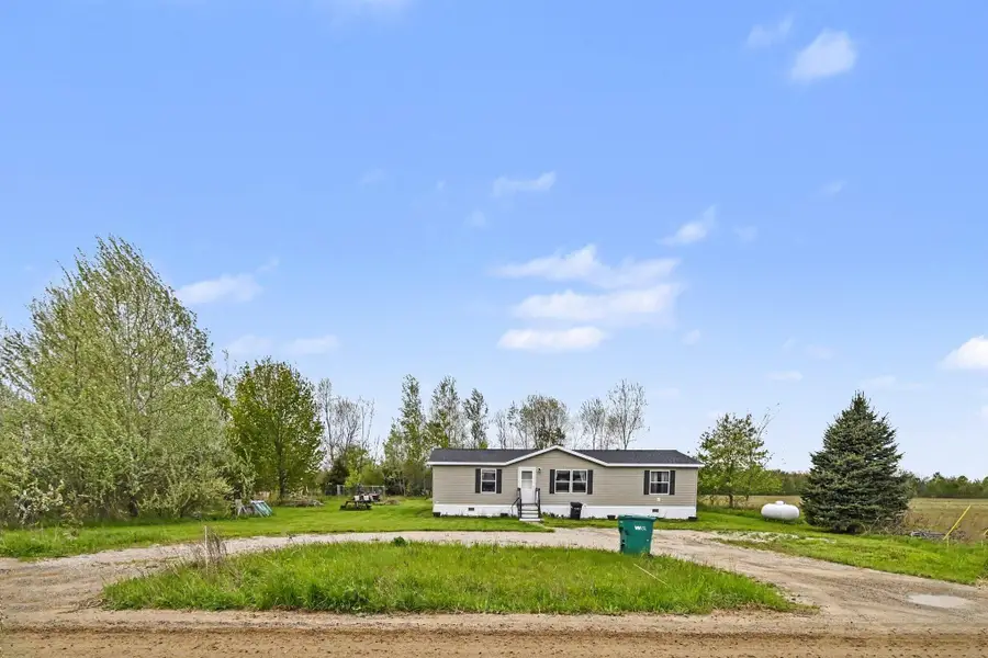 10952 Frost Road, Portland, MI 48875 - #3