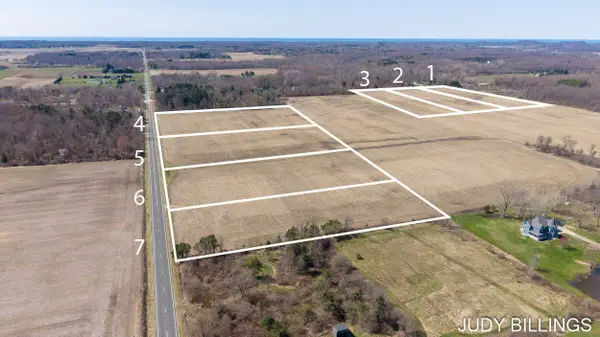 127th Avenue #4, Fennville, MI 49408