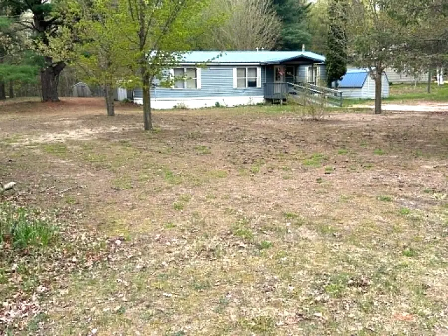 316 Floyd Street, Farwell, MI 48622 - #2