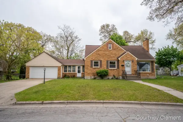 2565 Cherrywood Court Sw, Wyoming, MI 49519