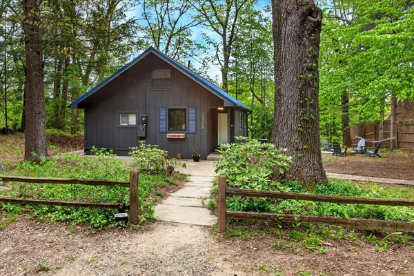 3109 River Bend Trail, Fennville, MI 49408