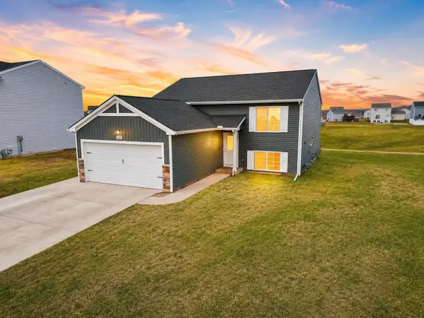 1700 Harper Grove Lane, Vicksburg, MI 49097