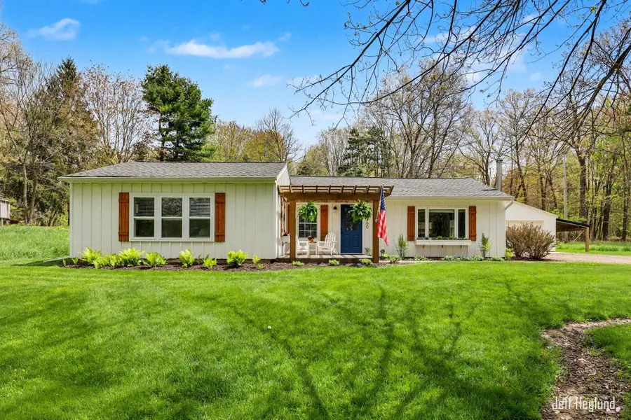 1260 Cramton Avenue Ne, Ada, MI 49301 - #2