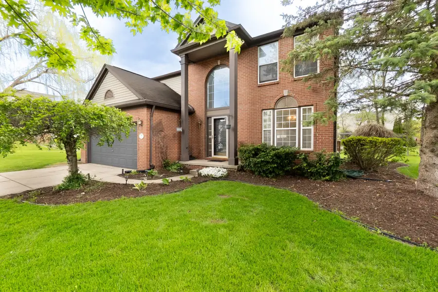 399 Quail Ridge Court, Waterford, MI 48327 - #2