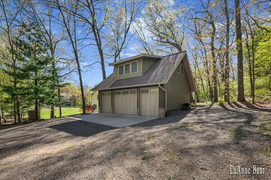 3343 Stoneridge Drive Ne, Rockford, MI 49341 - #2