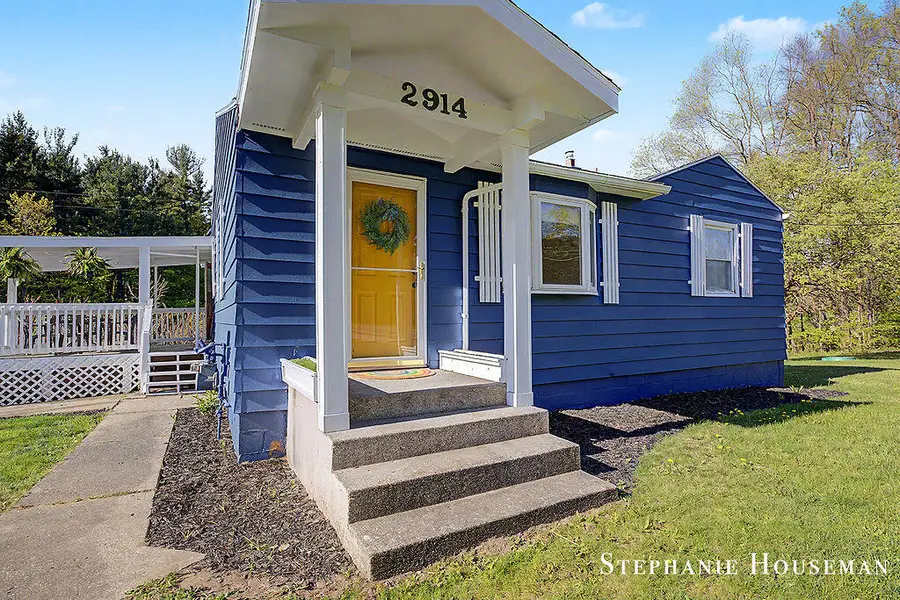 2914 River Hill Drive Nw, Grand Rapids, MI 49534 - #2