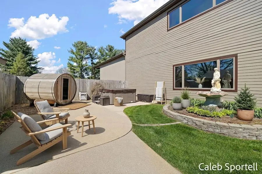 8201 Cherry Valley Avenue Se, Caledonia, MI 49316 - #3