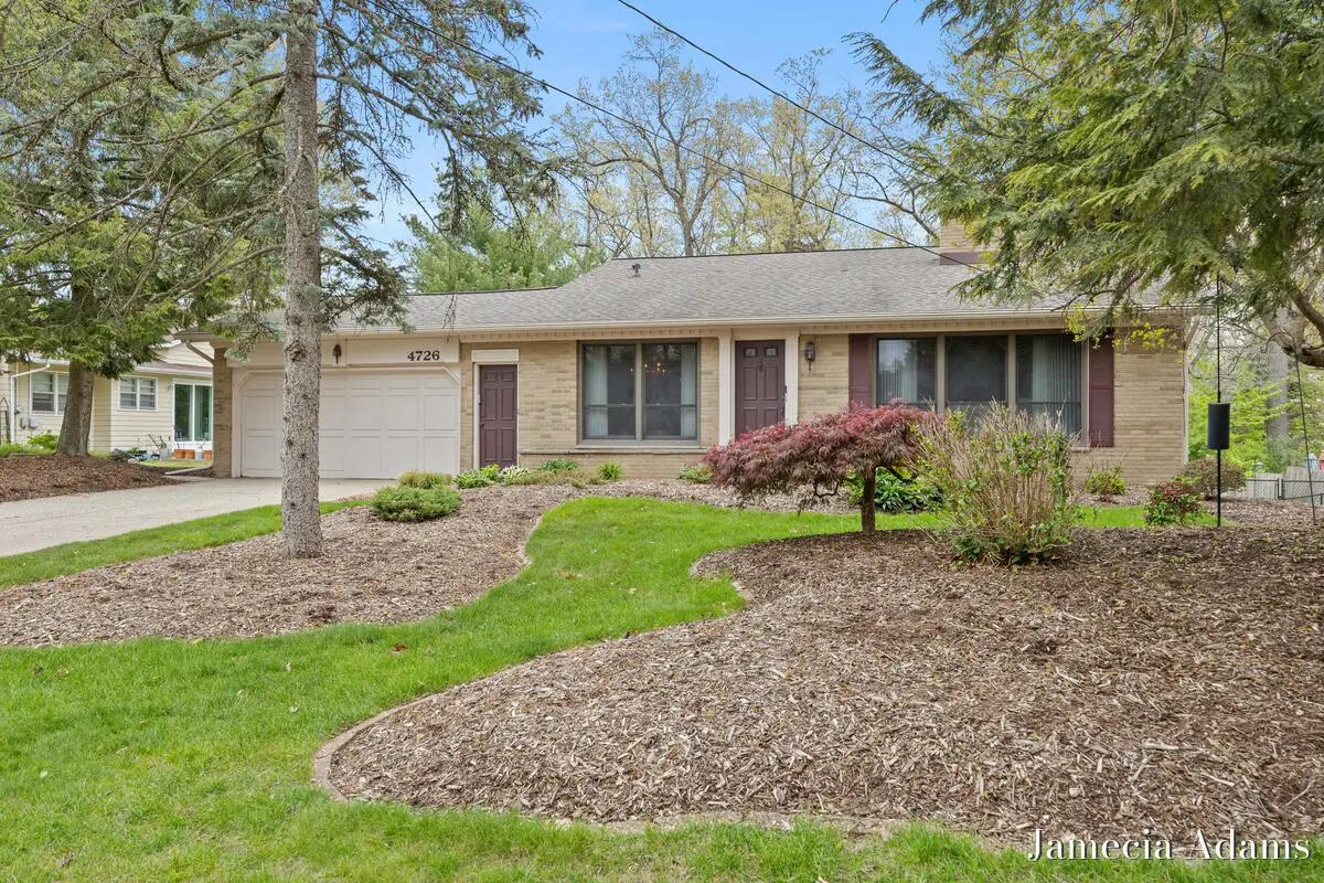 4726 Poinsettia Avenue Se, Grand Rapids, MI 49508 - #1