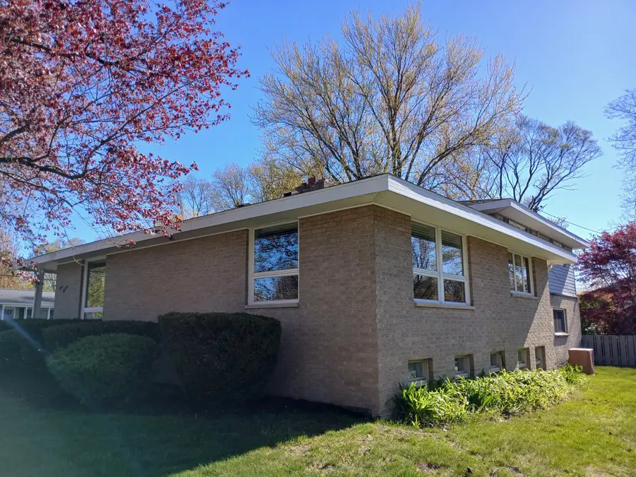 318 N Emily Street, Ludington, MI 49431 - #3