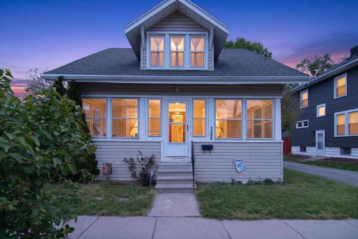 1306 Leroy Street, Jackson, MI 49201 - #1