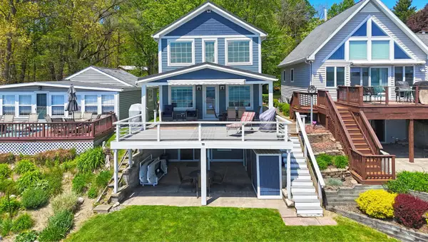 66937 Lakeshore Drive, Dowagiac, MI 49047
