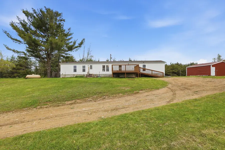 2220 30th Avenue, Blanchard, MI 49310 - #2