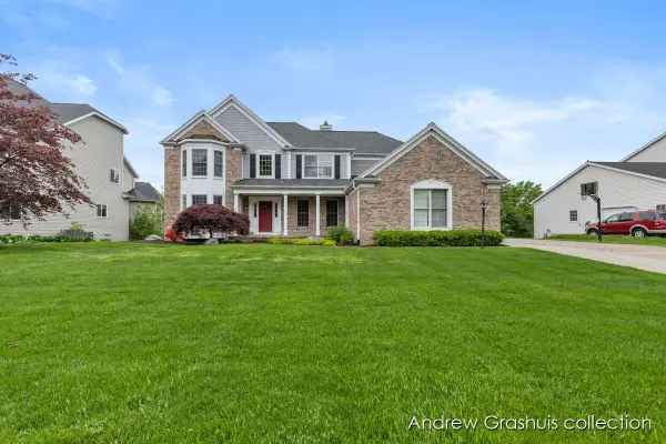 7326 Royal Ridge Se, Caledonia, MI 49316