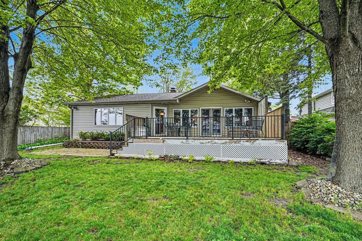 9525 Woodlawn Drive, Portage, MI 49002 - #1