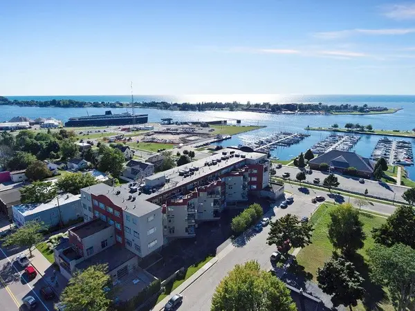 105 W Danaher Street #201, Ludington, MI 49431
