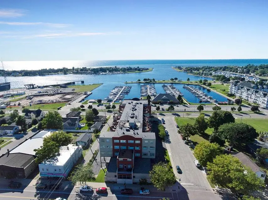 105 W Danaher Street #201, Ludington, MI 49431 - #2
