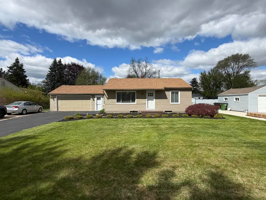 46329 Huling Street, Shelby, MI 48317 - #2