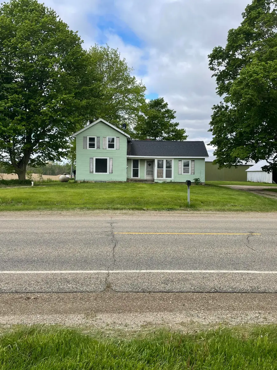 1112 N Marshall Road, Tekonsha, MI 49092 - #2