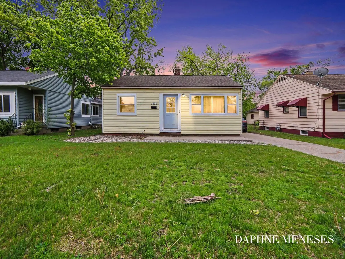 1083 Amity Avenue, Muskegon, MI 49442 - #1