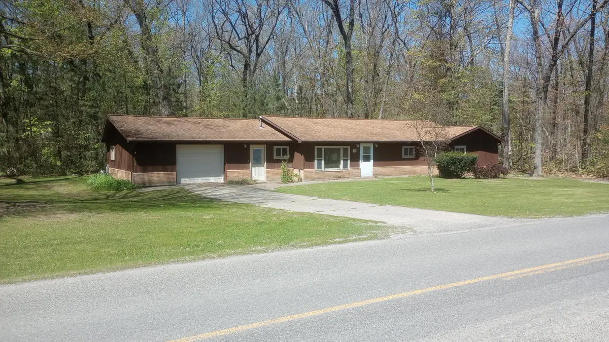 27 N Campbell Road, Fountain, MI 49410 - #1