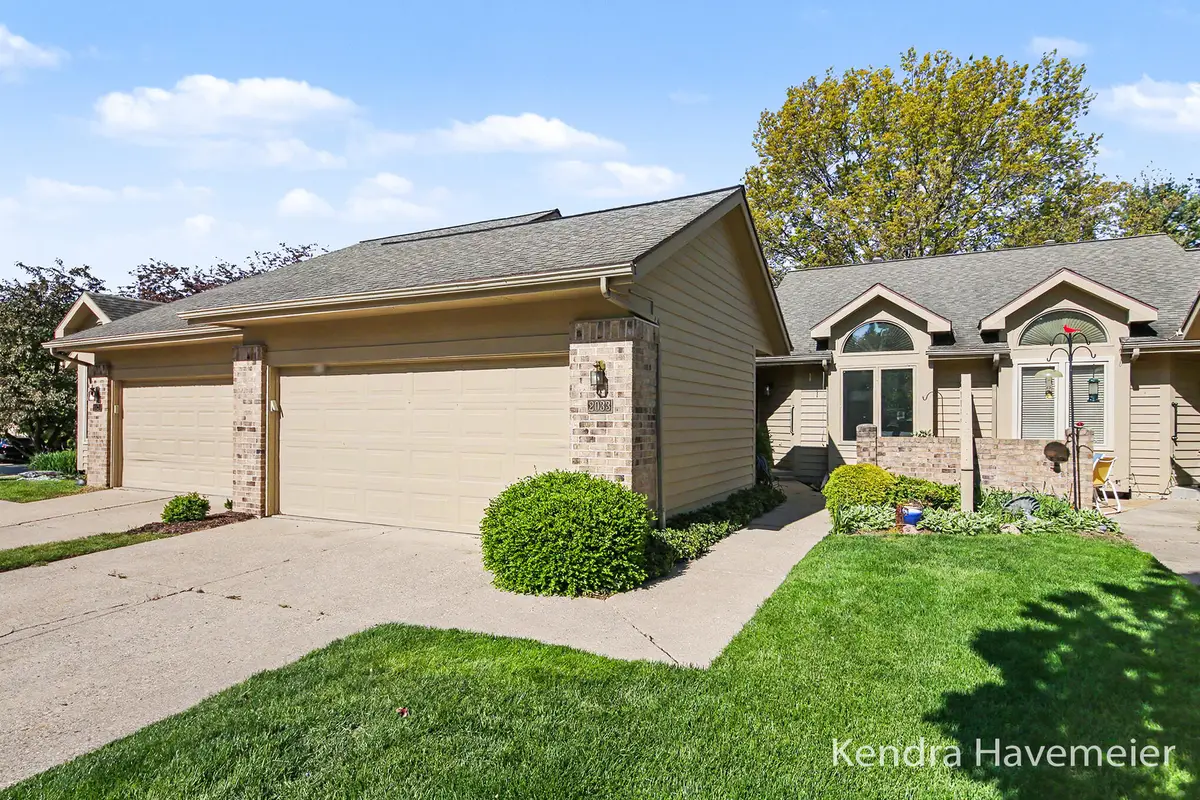 2033 Tall Meadow Street Ne #15, Grand Rapids, MI 49505 - #1