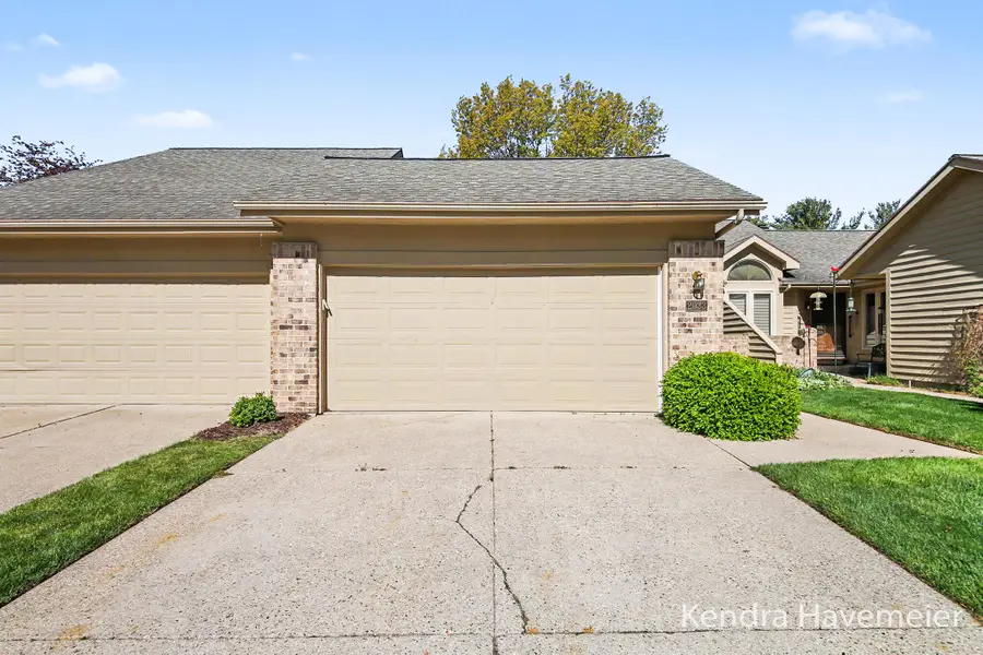 2033 Tall Meadow Street Ne #15, Grand Rapids, MI 49505 - #2
