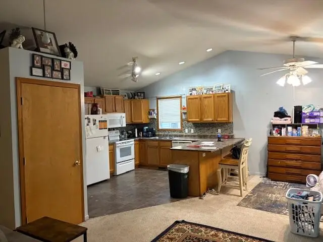 532 W Main Street, Hartford, MI 49057 - #3