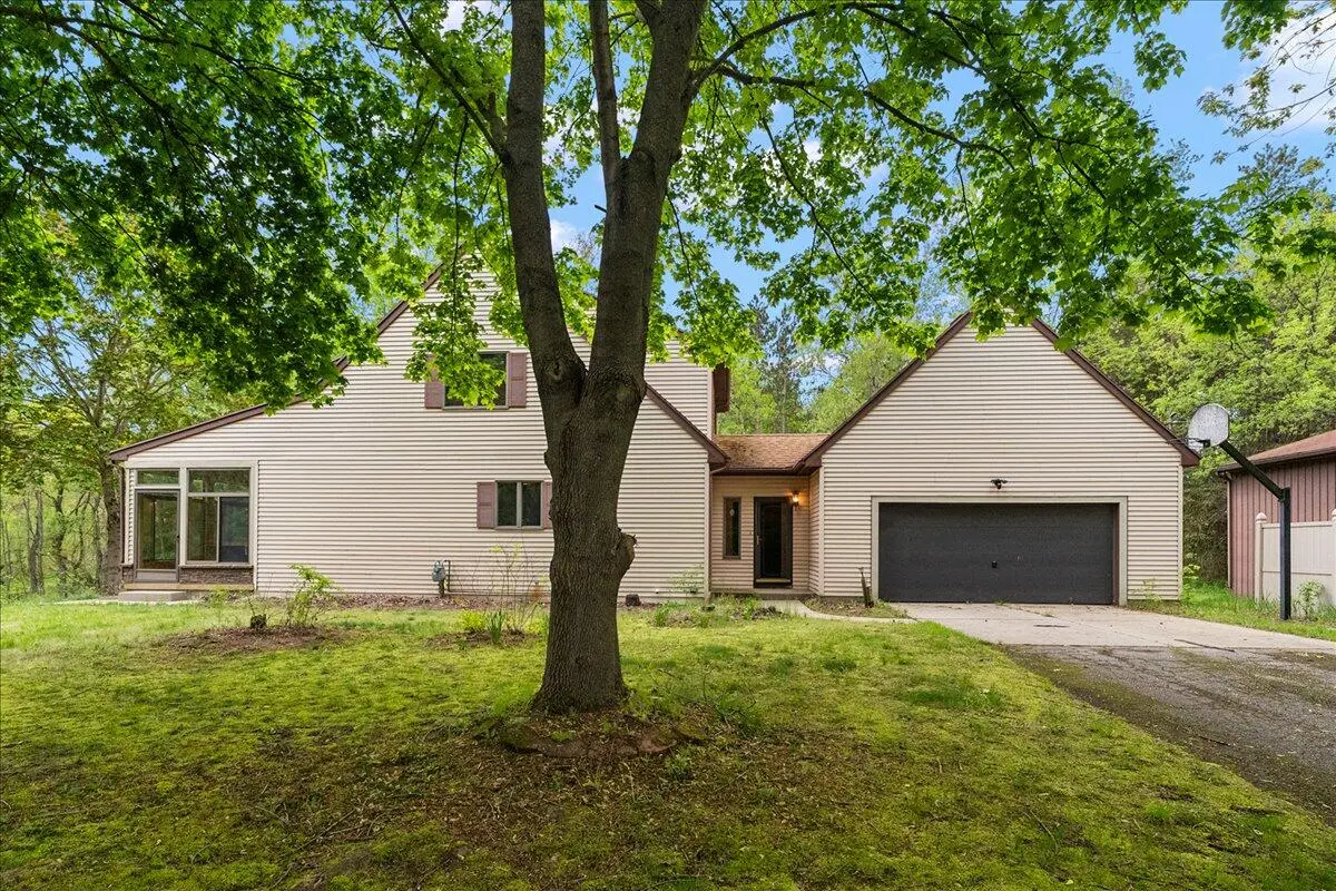2270 Fonger Street Ne, Rockford, MI 49341 - #1