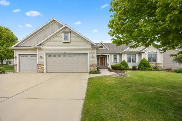 1815 Planters Row Drive Sw, Byron Center, MI 49315