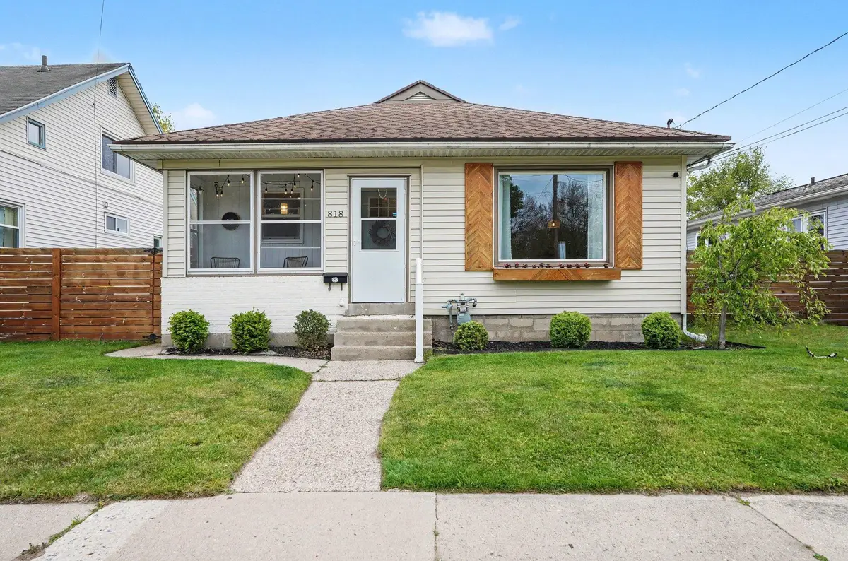 818 Norbert Street Nw, Grand Rapids, MI 49504 - #1