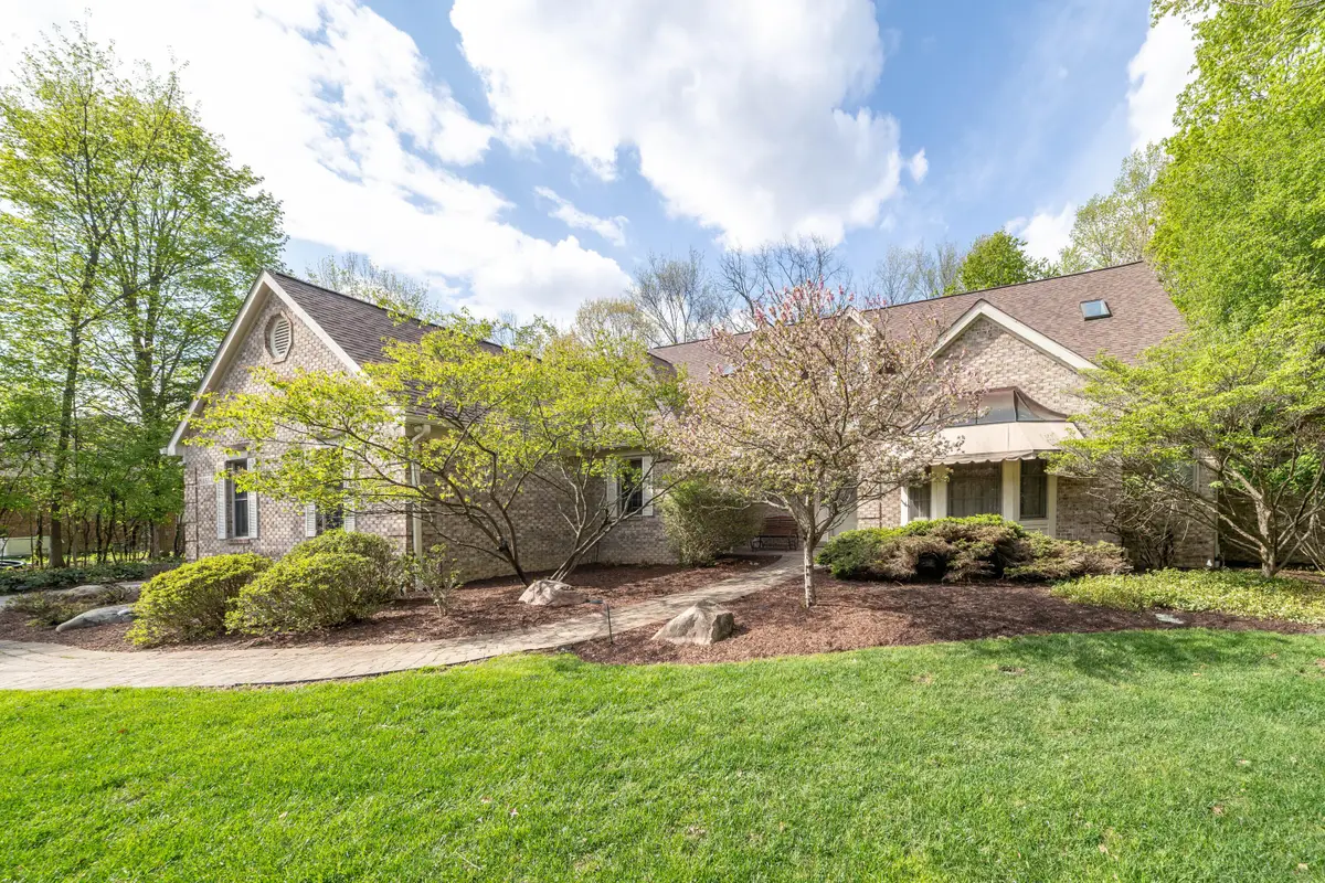 34554 Quaker Valley Road, Farmington Hills, MI 48331 - #1