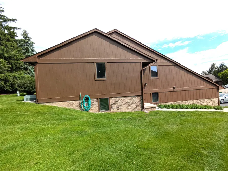599 Echo Court, Saline, MI 48176 - #2