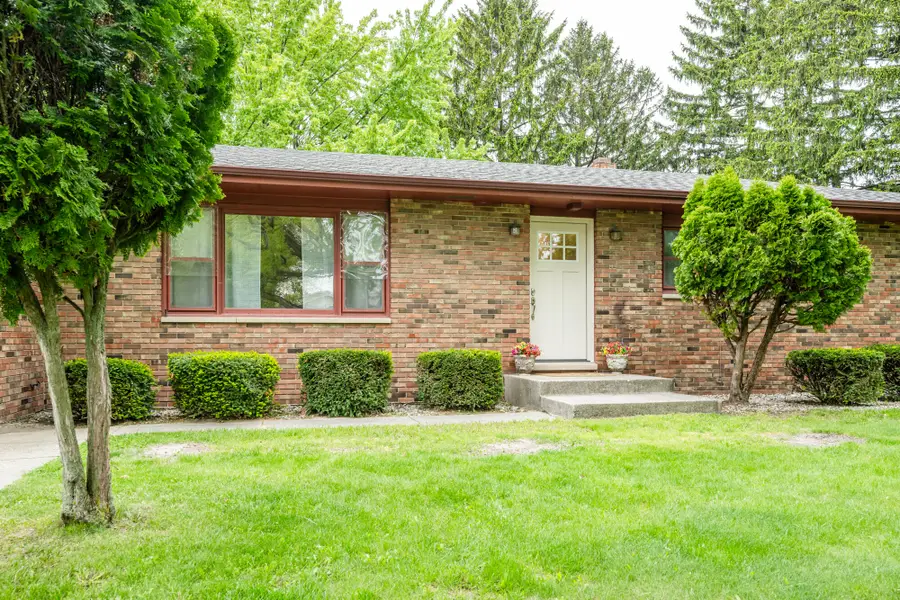 1719 Santa Maria Drive, Stevensville, MI 49127 - #2