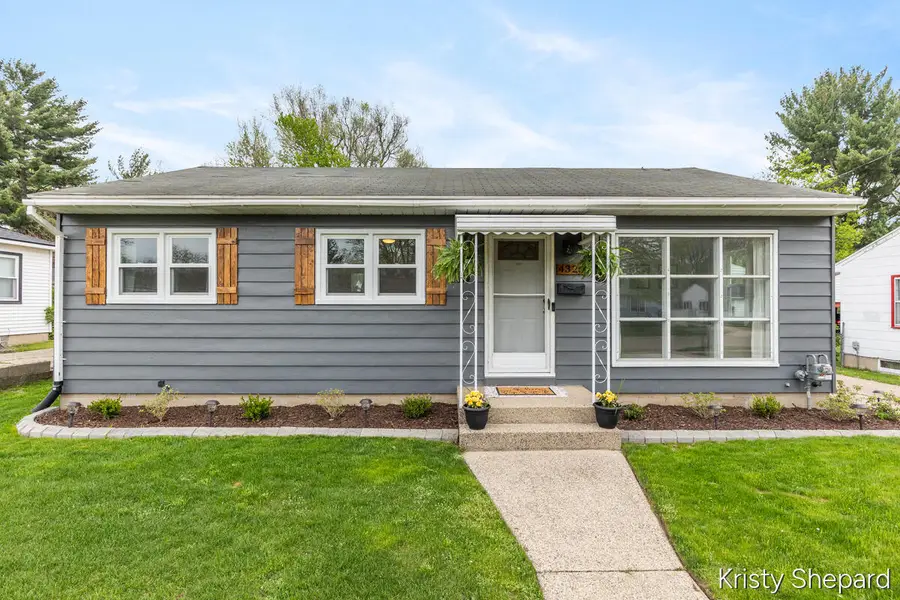 4326 Michael Avenue Sw, Wyoming, MI 49509 - #2