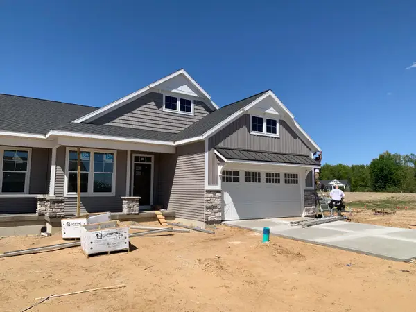 7603 Brook Villa South #136, Allendale, MI 49401