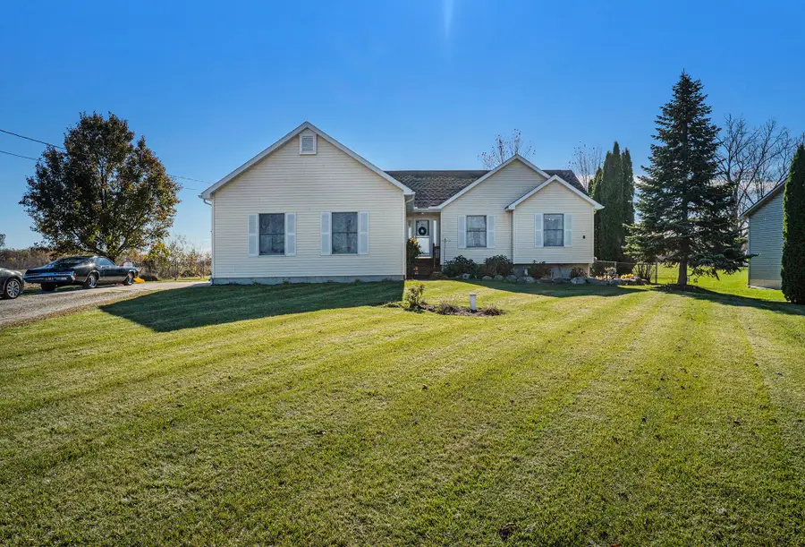 5243 Reid Road, Swartz Creek, MI 48473 - #3