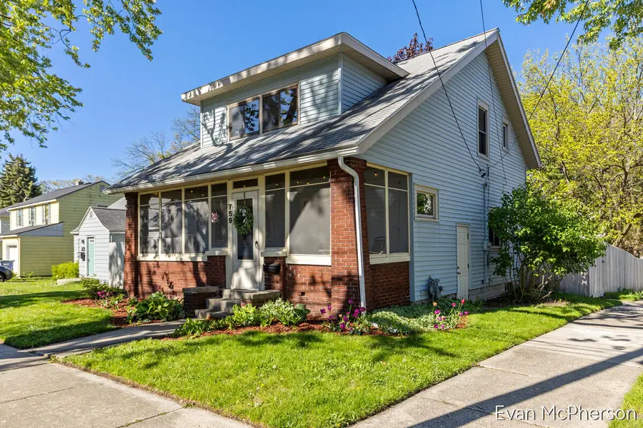 759 Eastern Avenue Ne, Grand Rapids, MI 49503 - #3