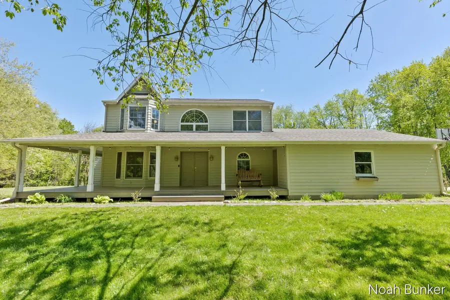 4689 8th Street, Caledonia, MI 49316 - #2