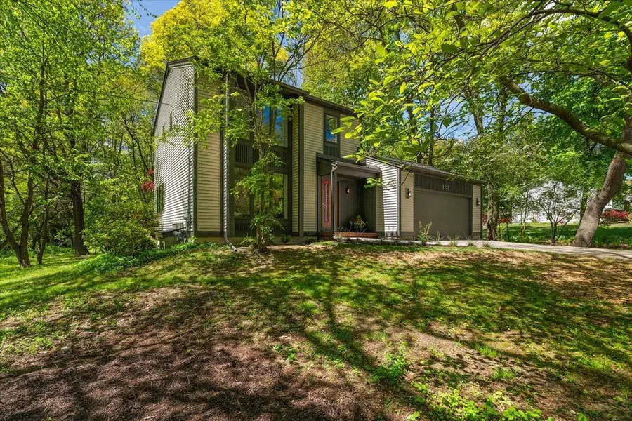1131 Fernridge Avenue Se, Grand Rapids, MI 49546 - #2