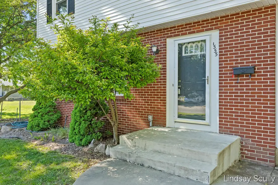 1555 43rd Street Sw, Wyoming, MI 49509 - #2