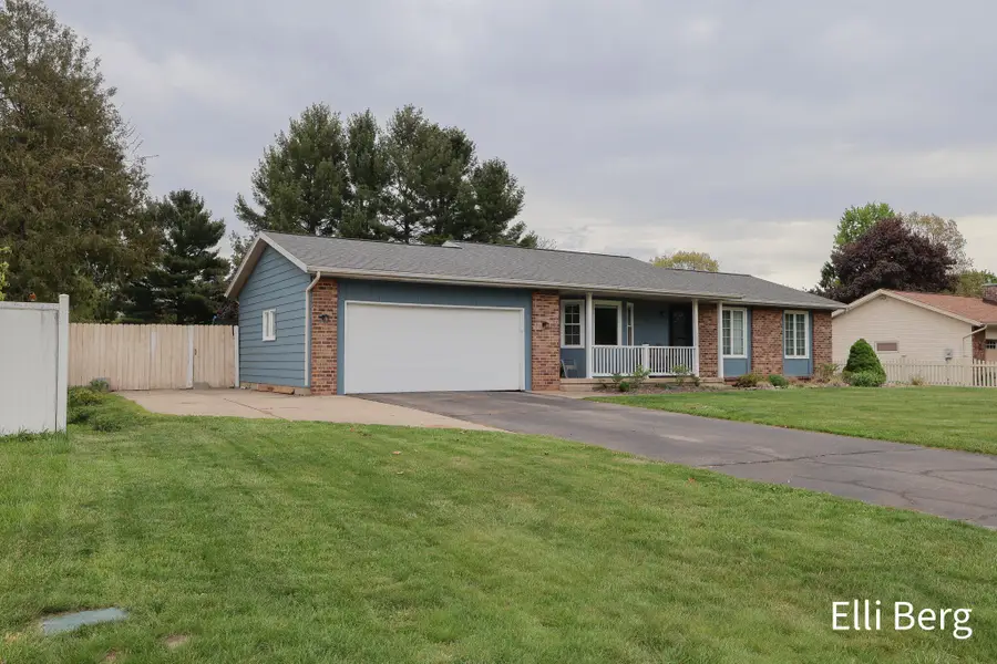 8742 Shadowbrook Drive, Jenison, MI 49428 - #2