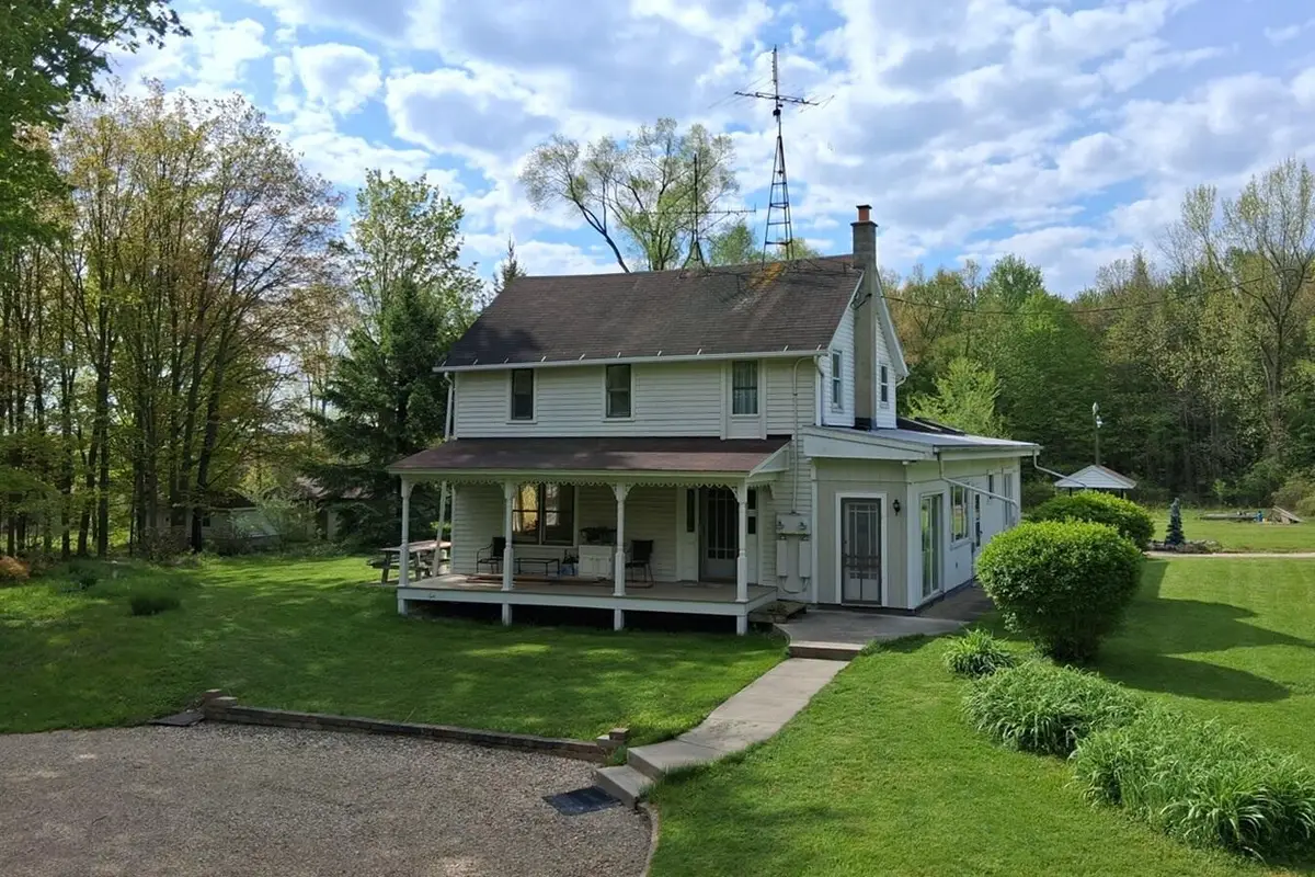 3154 W Defay Road, Stevensville, MI 49127 - #1
