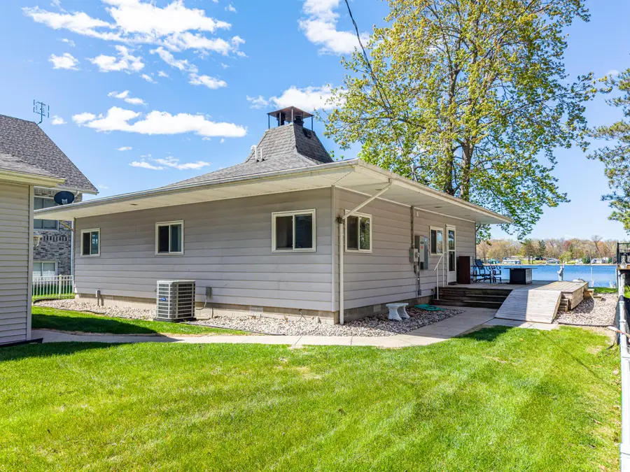 4625 Lake Resort, Gladwin, MI 48624 - #2