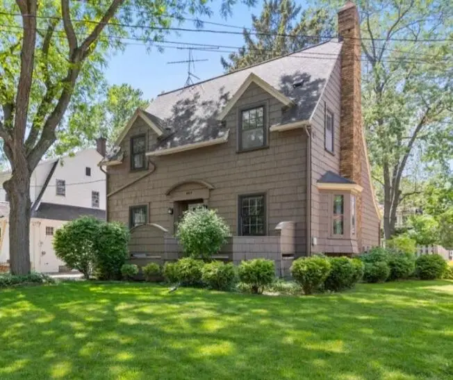 957 Maxwell Avenue Se, East Grand Rapids, MI 49506 - #1