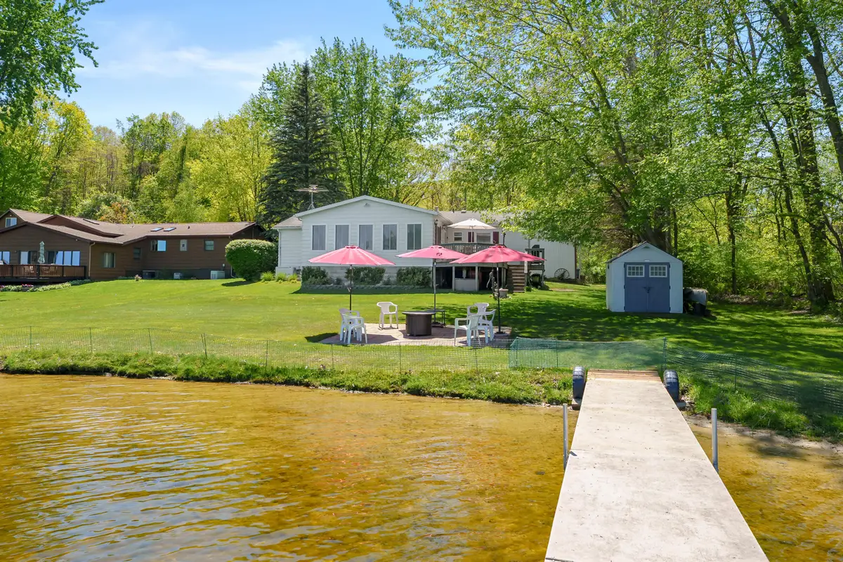 51860 County Road 384, Grand Junction, MI 49056 - #1
