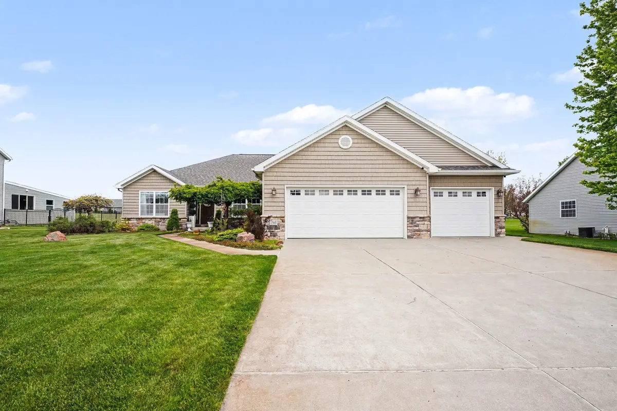 2560 Starling Avenue, Schoolcraft, MI 49087 - #1