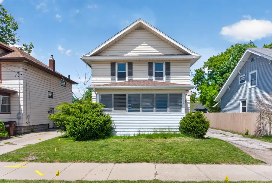 1002 W Ganson Street, Jackson, MI 49202 - #2
