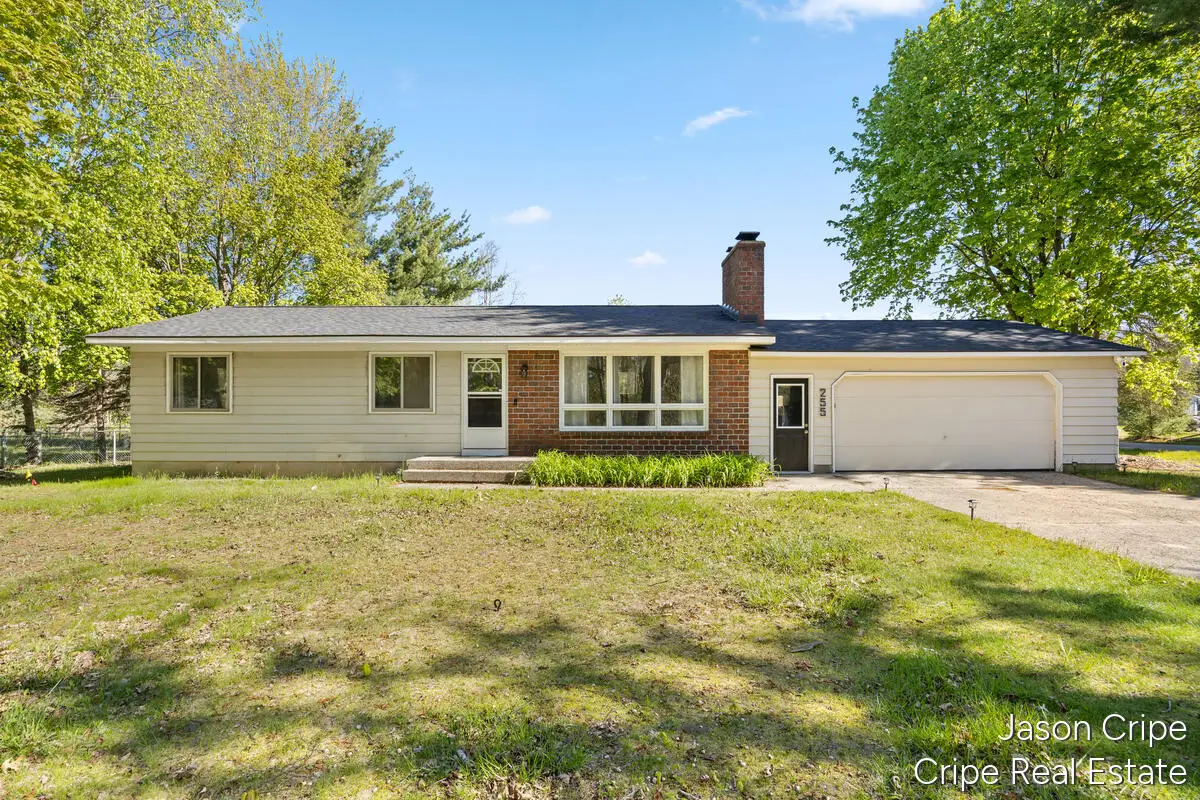 255 15 Mile Road Nw, Sparta, MI 49345 - #1